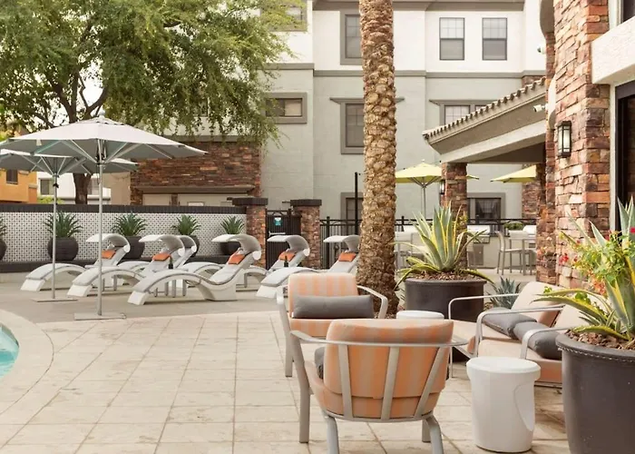 Apartment Cozysuites By The Stadium With Pool 08 Glendale